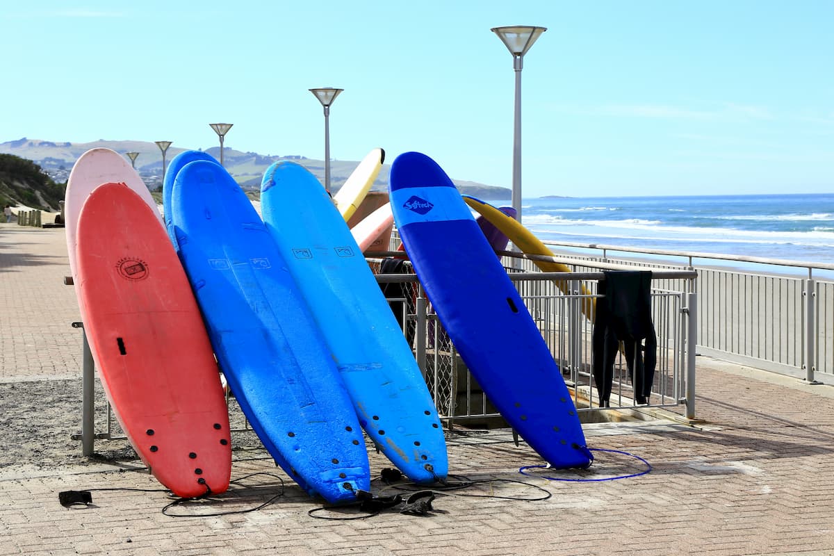 Planches de surf d'une école de surf